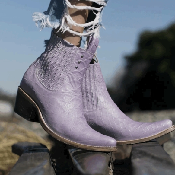 NEW RARE FREEBIRD FAITH MOOD RING ANKLE BOOTIES size 6 - Picture 3 of 16